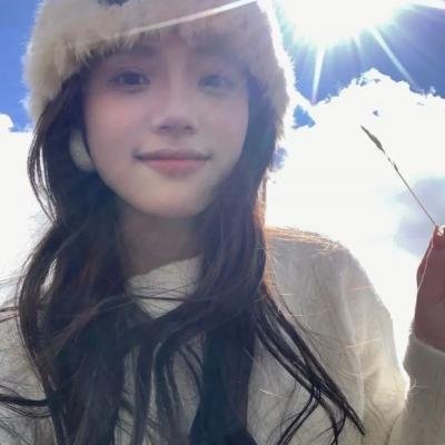 玛丽的白色连衣裙